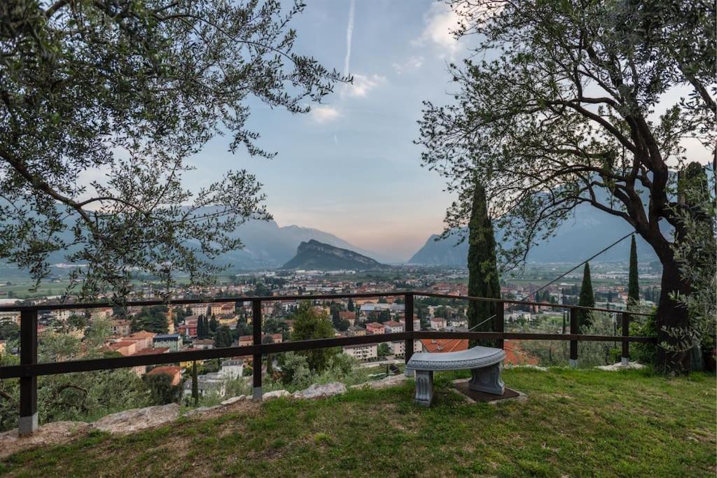 Casa Tra Gli Olivi Βίλα Arco Εξωτερικό φωτογραφία